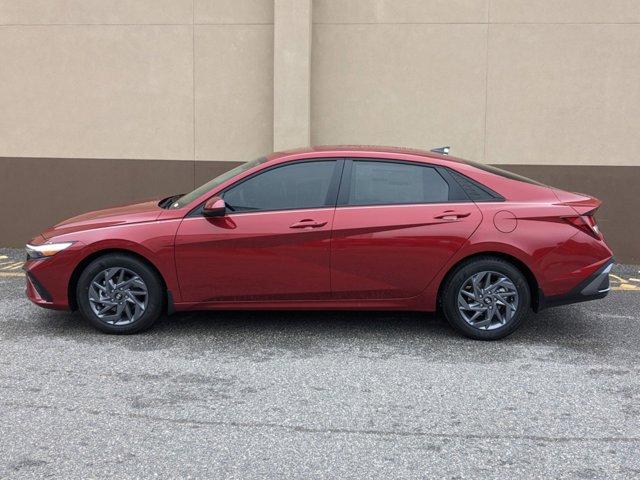 new 2025 Hyundai Elantra car, priced at $23,513
