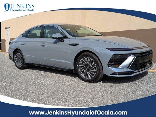new 2025 Hyundai Sonata Hybrid car, priced at $28,665