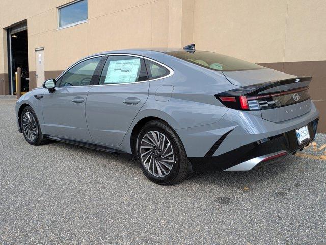 new 2025 Hyundai Sonata Hybrid car, priced at $28,665