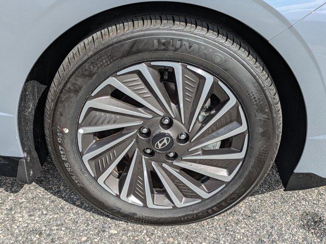 new 2025 Hyundai Sonata Hybrid car, priced at $28,665