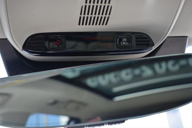 used 2022 Volvo XC90 Recharge Plug-In Hybrid car, priced at $33,490