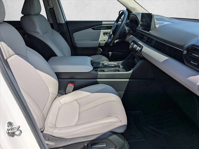 used 2025 Honda Pilot car, priced at $38,491