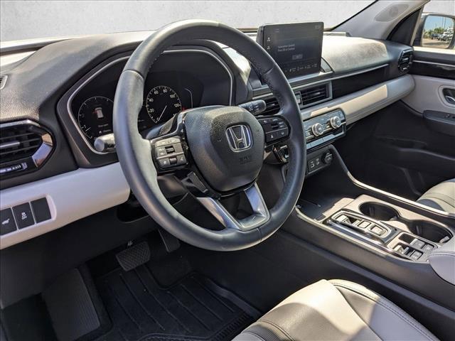 used 2025 Honda Pilot car, priced at $38,491