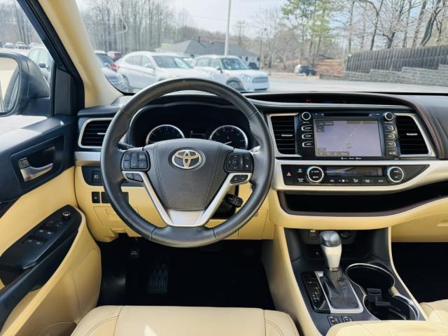 used 2018 Toyota Highlander car, priced at $22,500