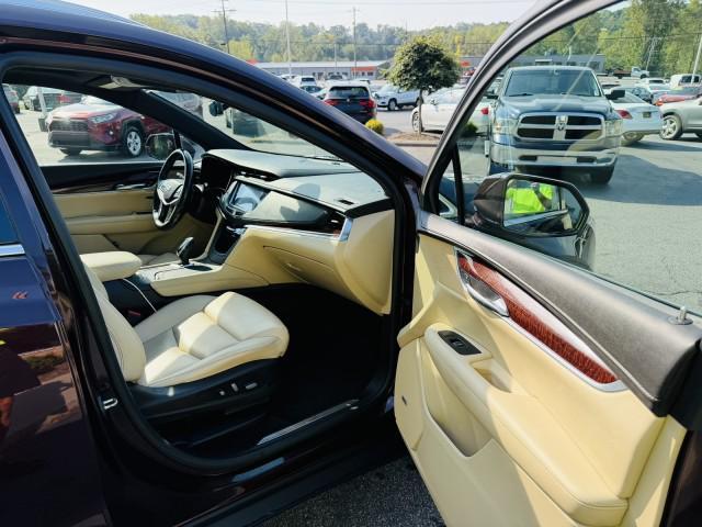 used 2018 Cadillac XT5 car, priced at $16,750