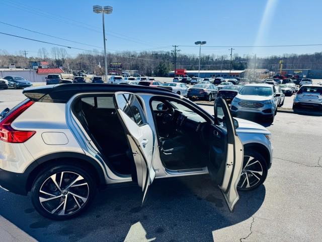 used 2019 Volvo XC40 car, priced at $18,950