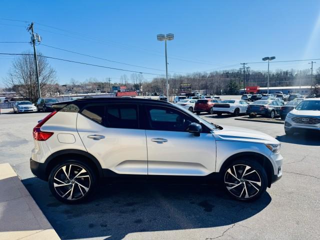 used 2019 Volvo XC40 car, priced at $18,950