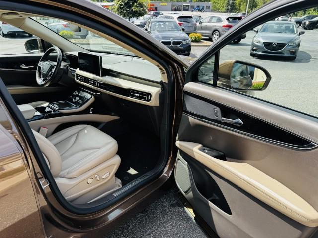 used 2022 Lincoln Nautilus car, priced at $23,450