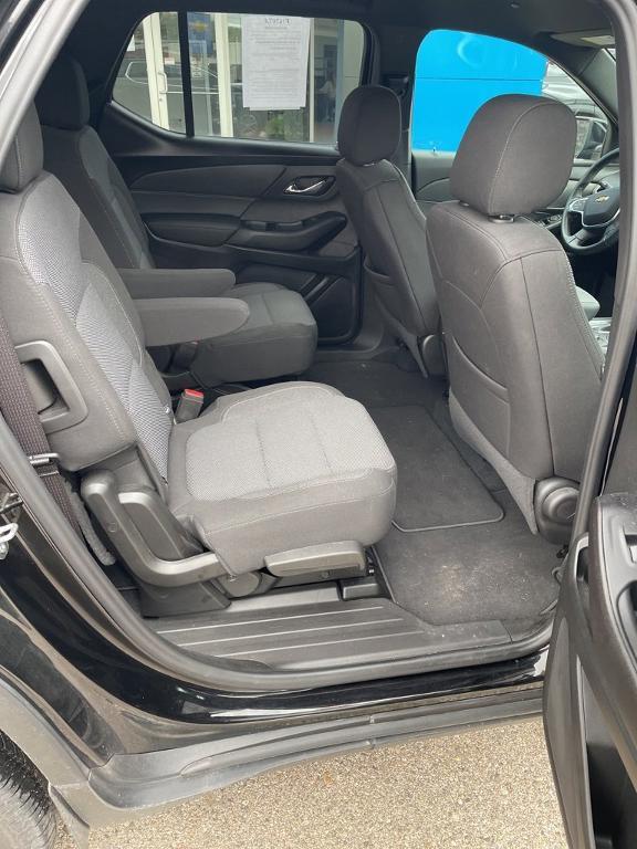 used 2023 Chevrolet Traverse car, priced at $33,498