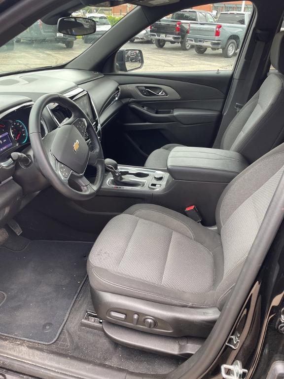 used 2023 Chevrolet Traverse car, priced at $33,498