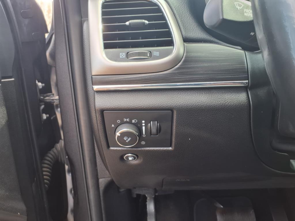 used 2021 Jeep Grand Cherokee car, priced at $17,598