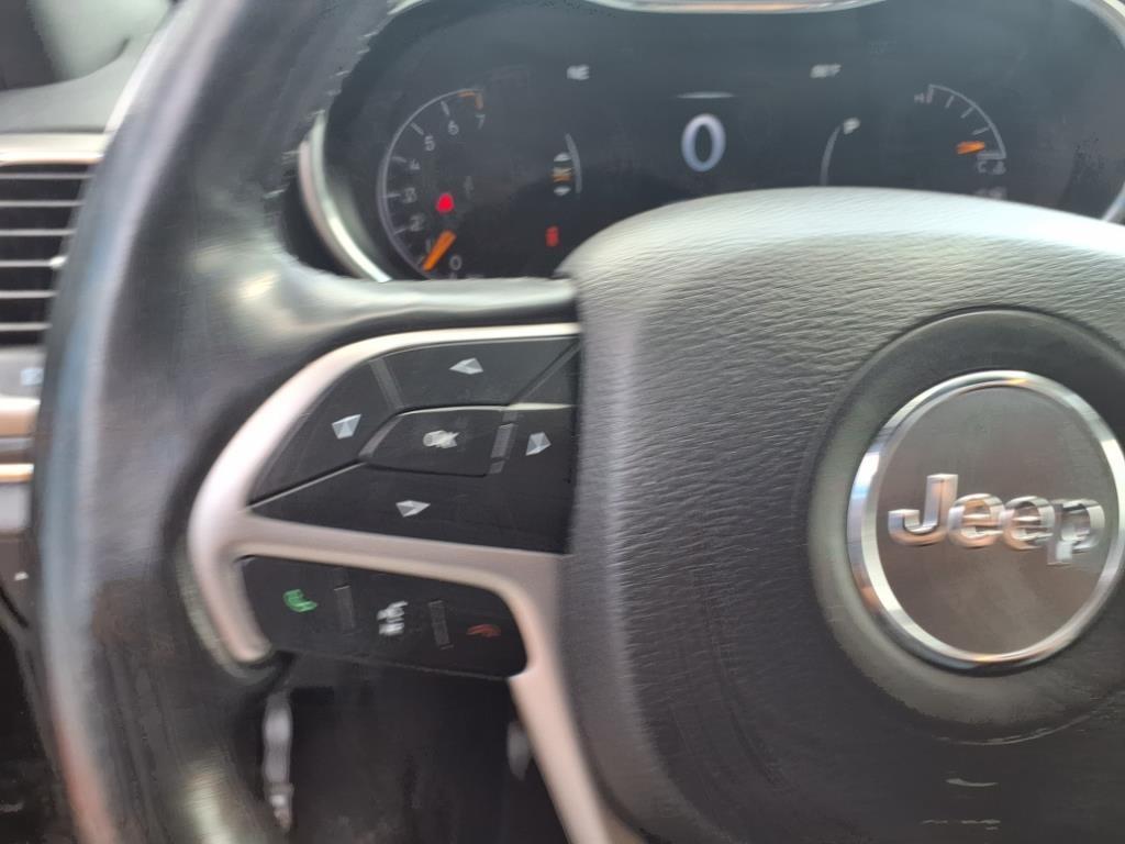 used 2021 Jeep Grand Cherokee car, priced at $17,598