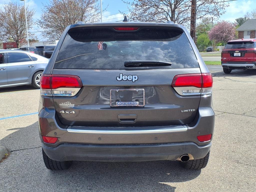 used 2021 Jeep Grand Cherokee car, priced at $17,598