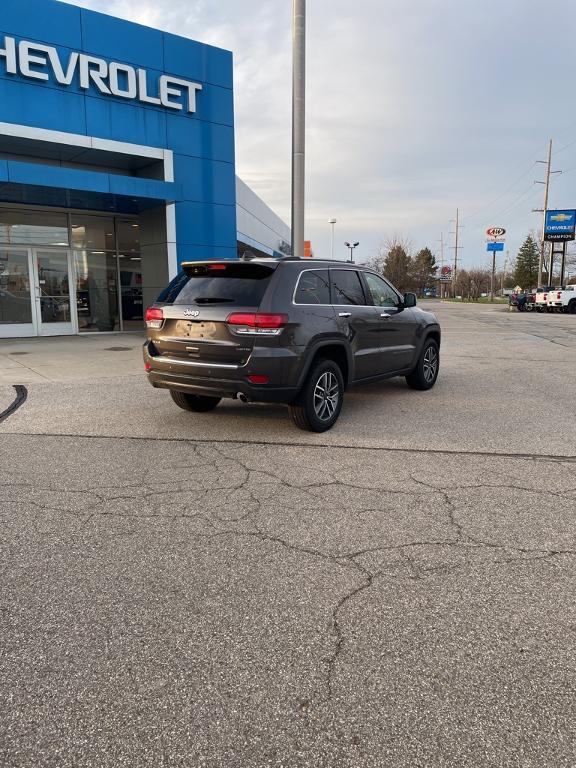 used 2021 Jeep Grand Cherokee car, priced at $21,846