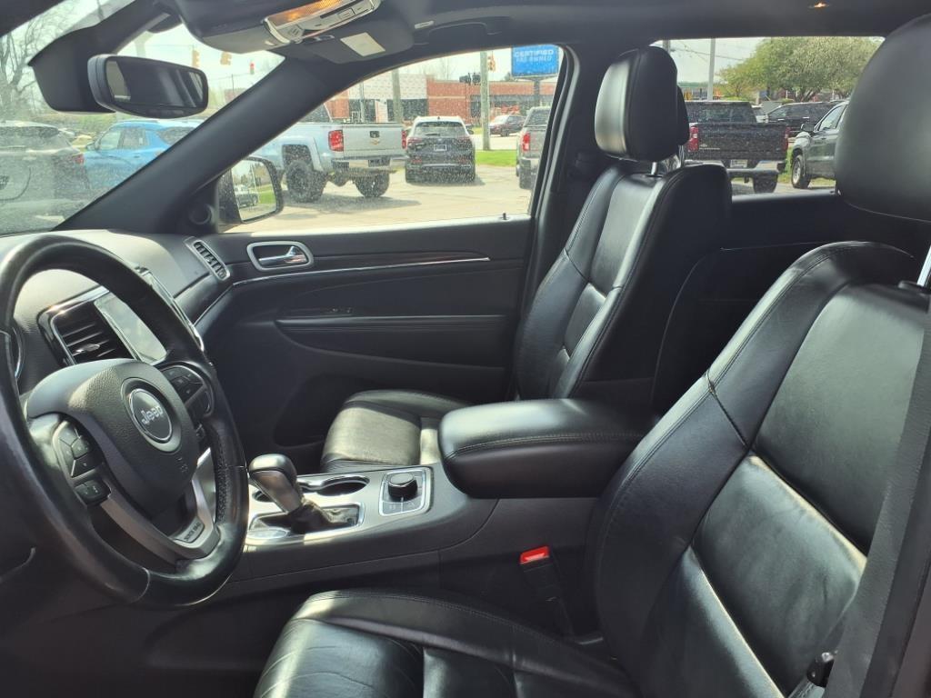 used 2021 Jeep Grand Cherokee car, priced at $17,598