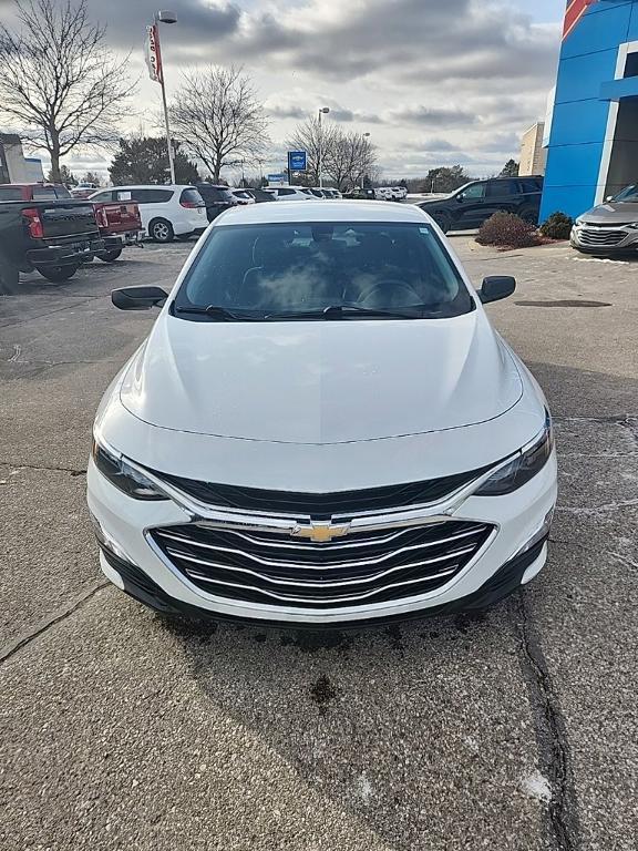 used 2019 Chevrolet Malibu car, priced at $13,900