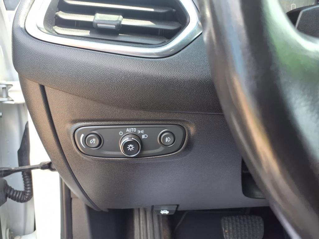 used 2020 Chevrolet Equinox car, priced at $15,850