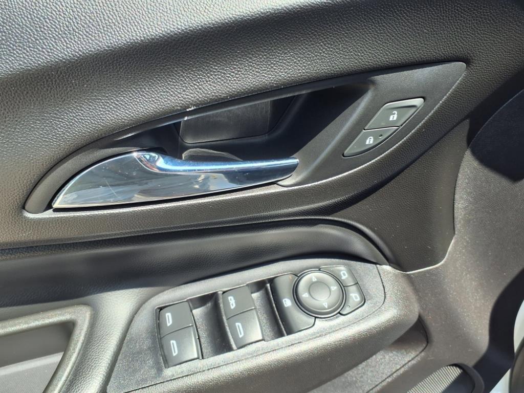 used 2020 Chevrolet Equinox car, priced at $15,850