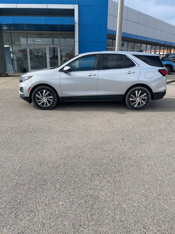 used 2022 Chevrolet Equinox car, priced at $21,989