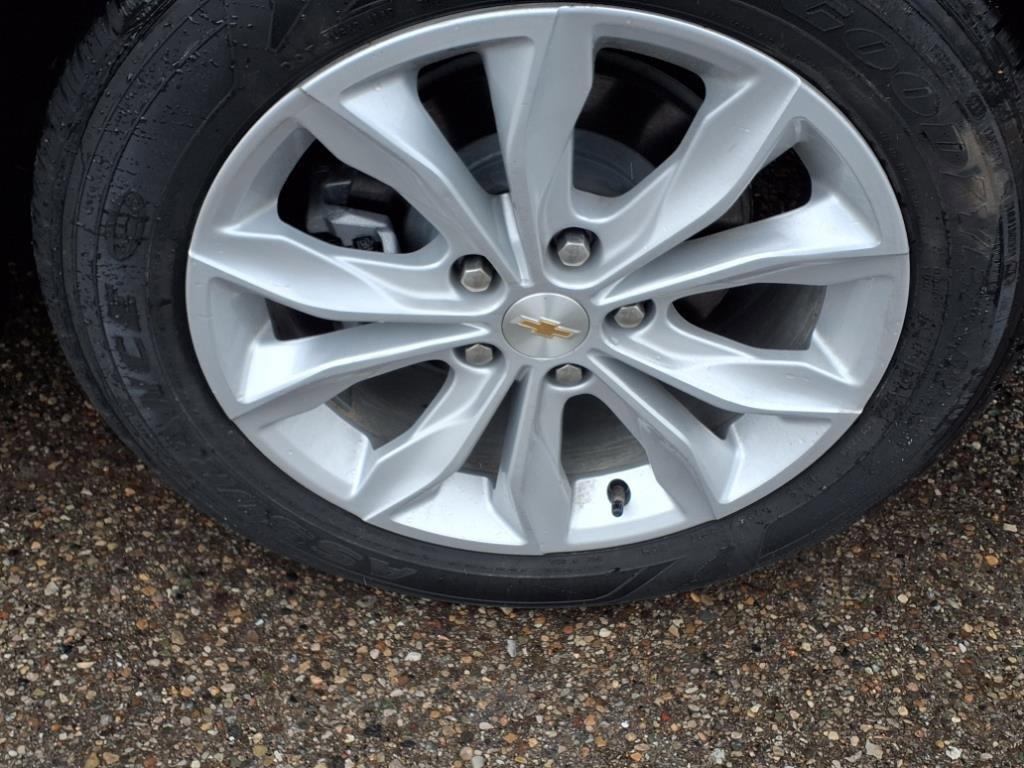 used 2025 Chevrolet Malibu car, priced at $24,987