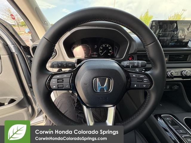 new 2025 Honda Pilot car, priced at $53,405