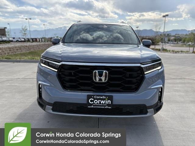 new 2025 Honda Pilot car, priced at $53,405