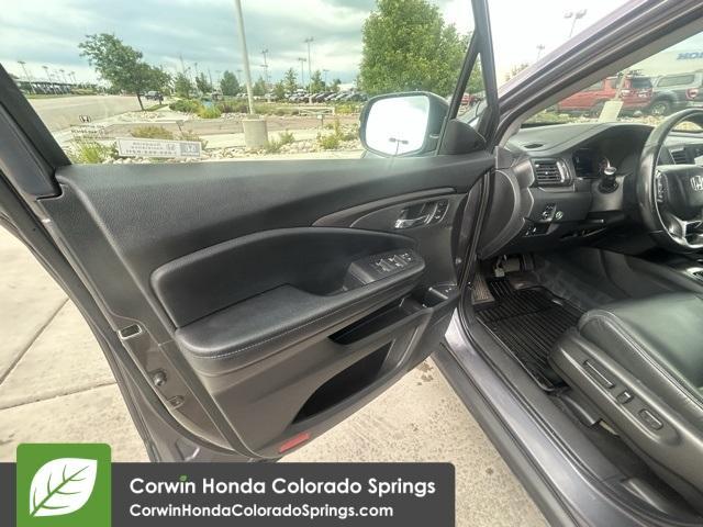 used 2020 Honda Pilot car, priced at $25,200