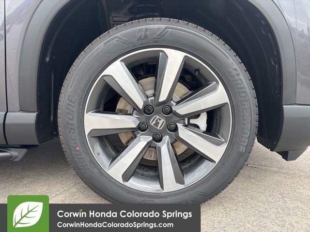 new 2025 Honda Pilot car, priced at $51,050
