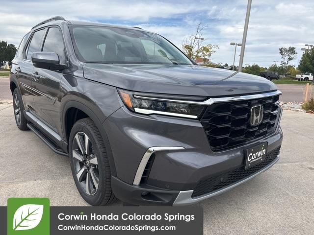 new 2025 Honda Pilot car, priced at $51,050