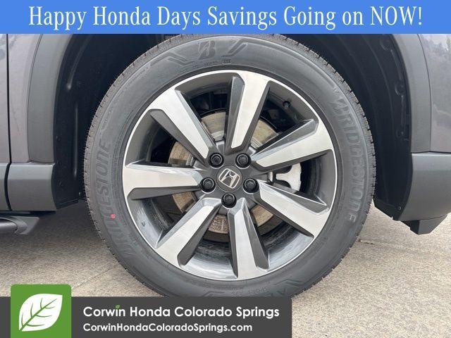 new 2025 Honda Pilot car, priced at $51,050