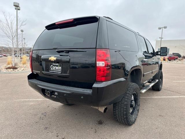 used 2007 Chevrolet Suburban car, priced at $14,000