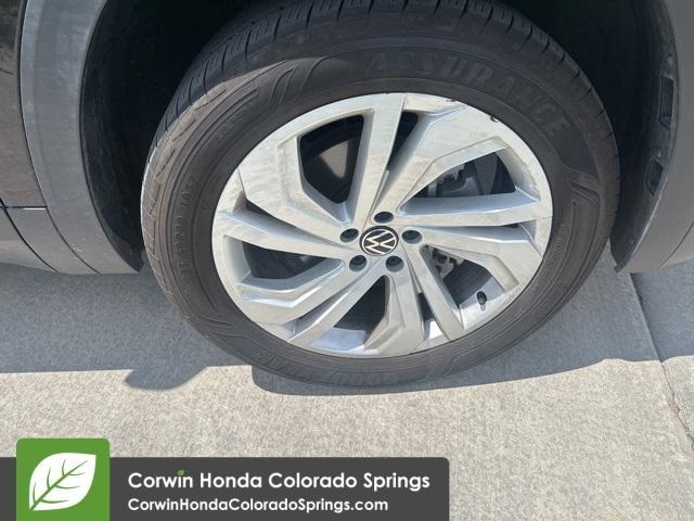 used 2023 Volkswagen Atlas car, priced at $31,800
