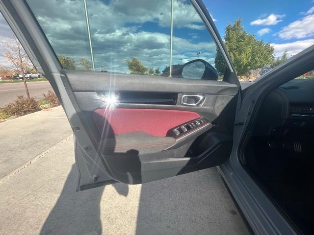 used 2025 Honda Civic Si car, priced at $32,000