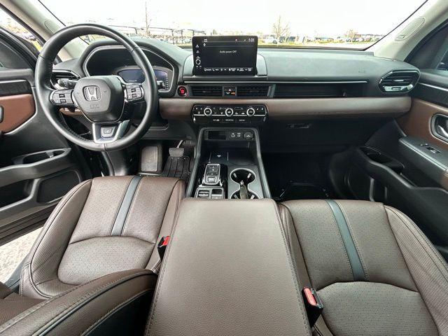 used 2024 Honda Pilot car, priced at $43,500