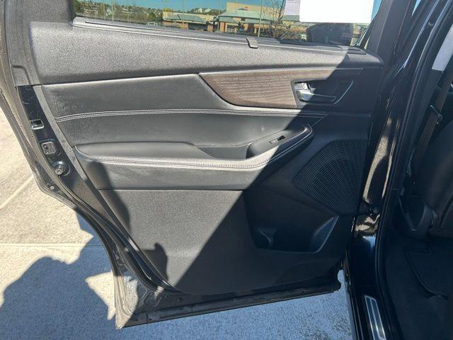 used 2024 Acura MDX car, priced at $49,500