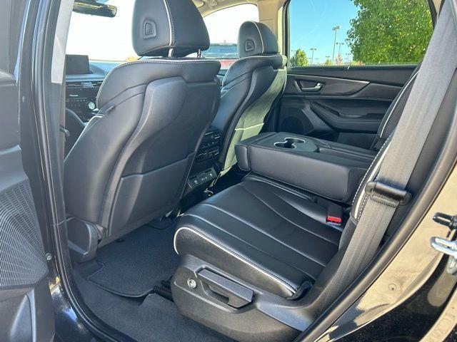 used 2024 Acura MDX car, priced at $49,500