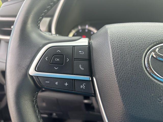 used 2024 Toyota Highlander car, priced at $39,500