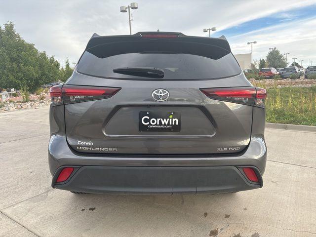 used 2024 Toyota Highlander car, priced at $39,500