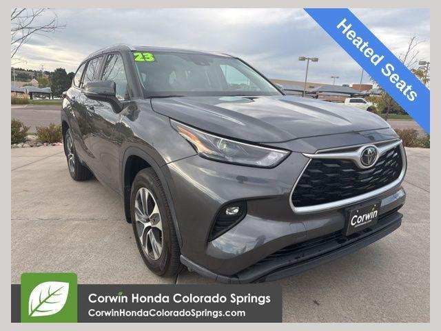 used 2024 Toyota Highlander car, priced at $39,500