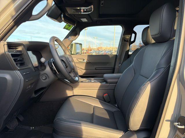 used 2025 Lexus GX 550 car, priced at $92,100