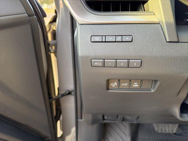 used 2025 Lexus GX 550 car, priced at $92,100