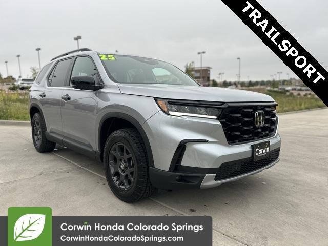 used 2025 Honda Pilot car, priced at $46,800