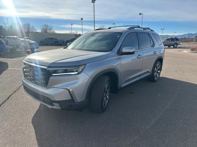 new 2025 Honda Pilot car, priced at $52,715