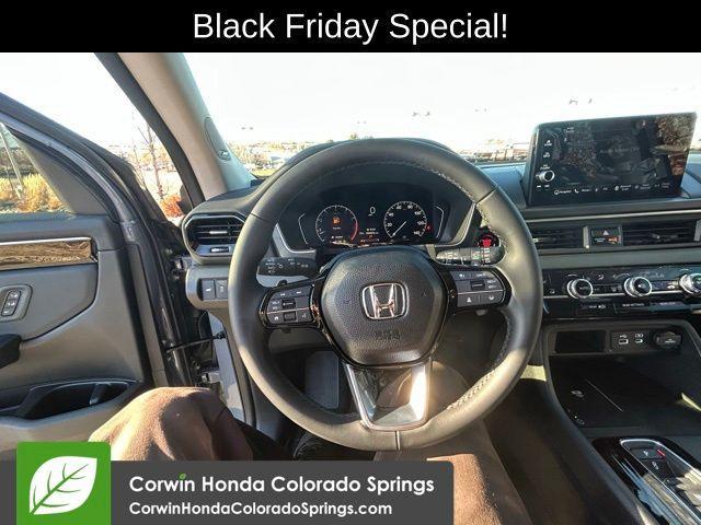 new 2025 Honda Pilot car, priced at $51,550