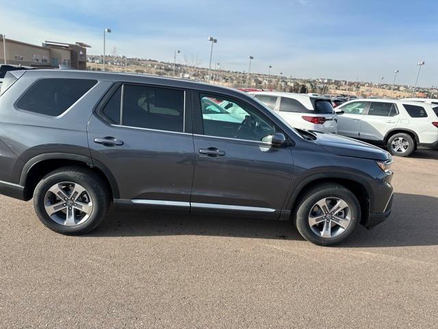 new 2025 Honda Pilot car, priced at $47,050