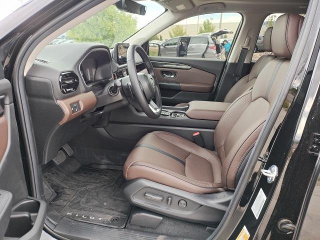 new 2025 Honda Pilot car, priced at $56,250