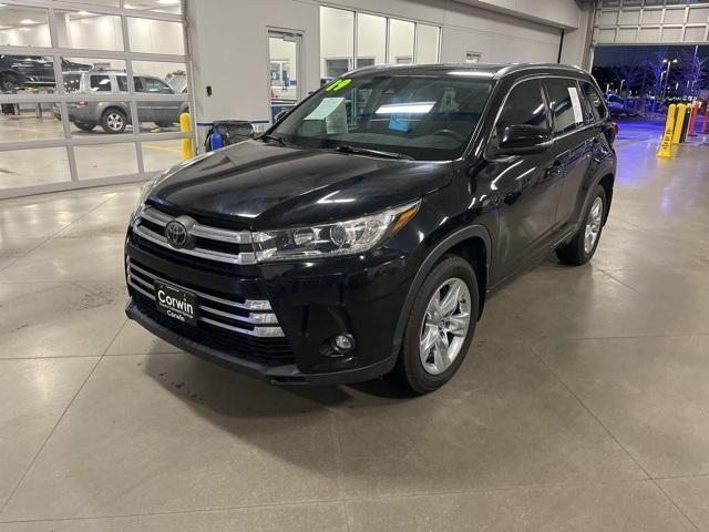 used 2019 Toyota Highlander car, priced at $27,780