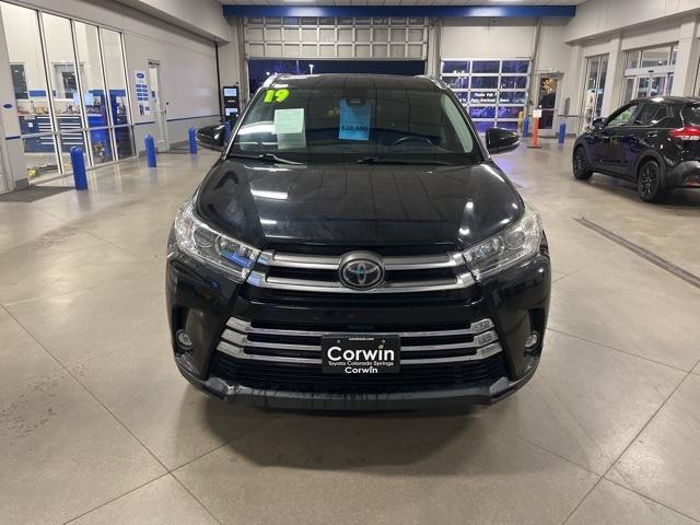 used 2019 Toyota Highlander car, priced at $27,780