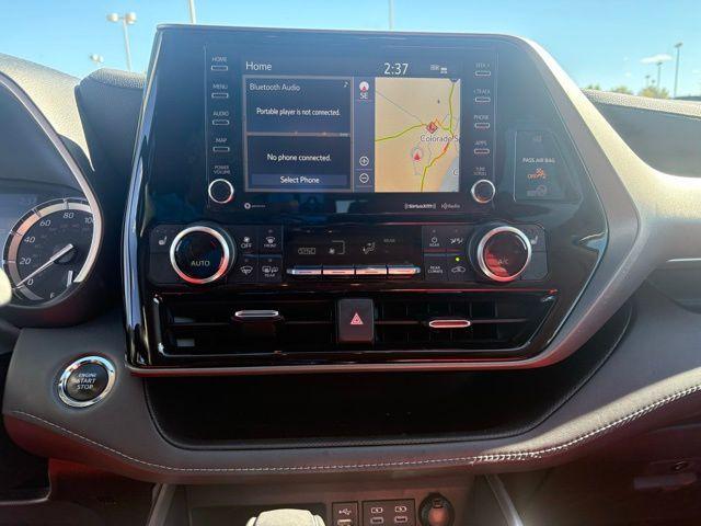 used 2022 Toyota Highlander car, priced at $33,000