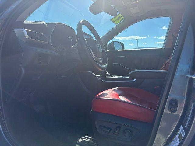 used 2022 Toyota Highlander car, priced at $33,000